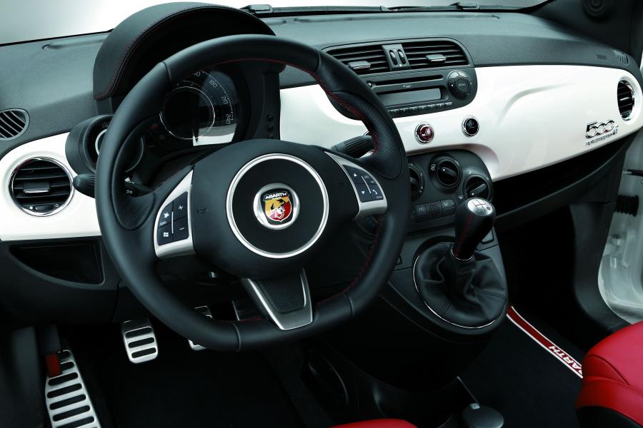  Fiat 500 Abarth 2008 года  (фото 10 из 73)